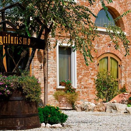 All'Albaro Agriturismo Salizzole Eksteriør billede