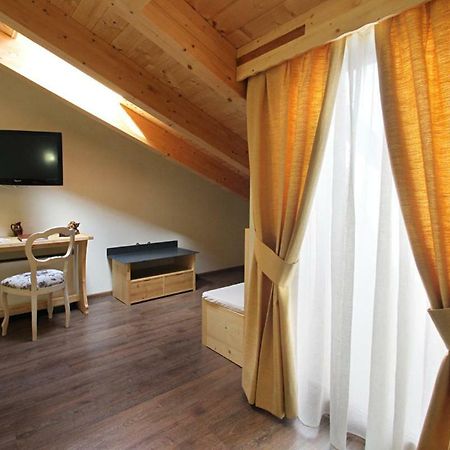 All'Albaro Agriturismo Salizzole Eksteriør billede