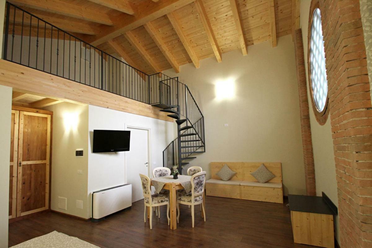 All'Albaro Agriturismo Salizzole Eksteriør billede