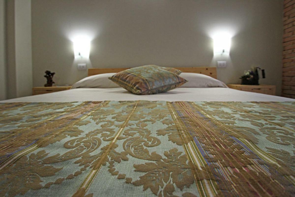 All'Albaro Agriturismo Salizzole Eksteriør billede