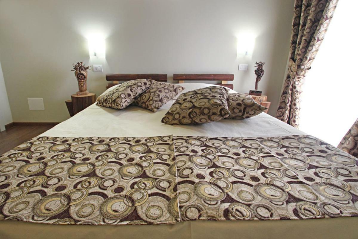 All'Albaro Agriturismo Salizzole Eksteriør billede