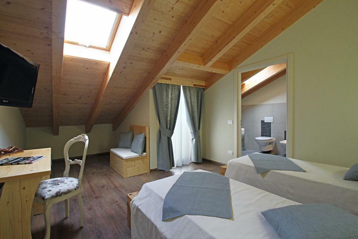 All'Albaro Agriturismo Salizzole Eksteriør billede